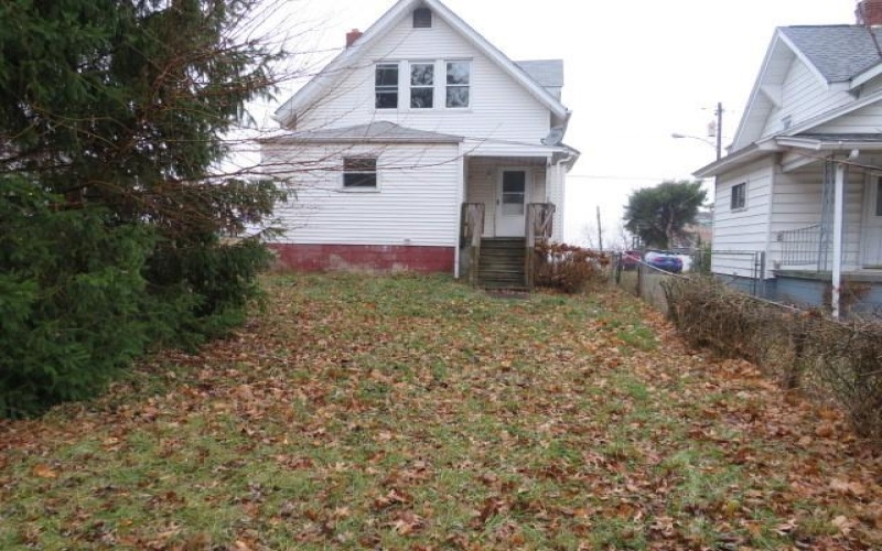 16 Trader St, Uniontown, 15401, 2 Bedrooms Bedrooms, ,2 BathroomsBathrooms,Residential,For Sale,Trader St,1684572