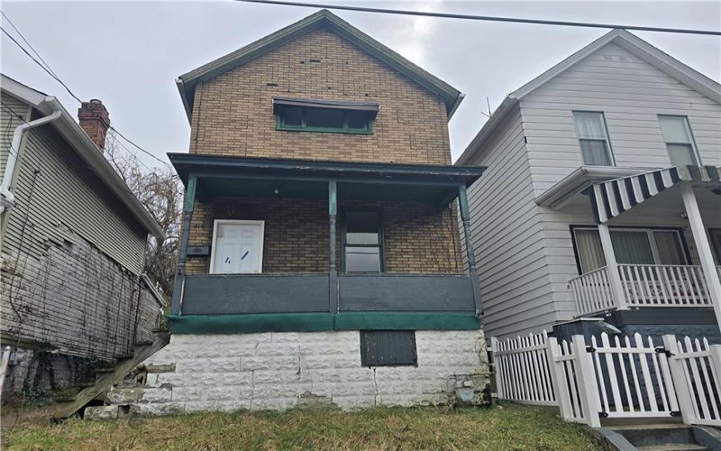 610 McMahon Ave, Monessen, 15062, 2 Bedrooms Bedrooms, ,1 BathroomBathrooms,Residential,For Sale,McMahon Ave,1684733