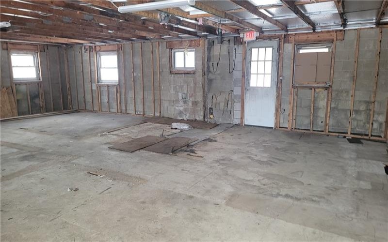 100 Manor Harrison City Road, Manor, 15665, ,Commercial-industrial-business,For Sale,Manor Harrison City Road,1684563