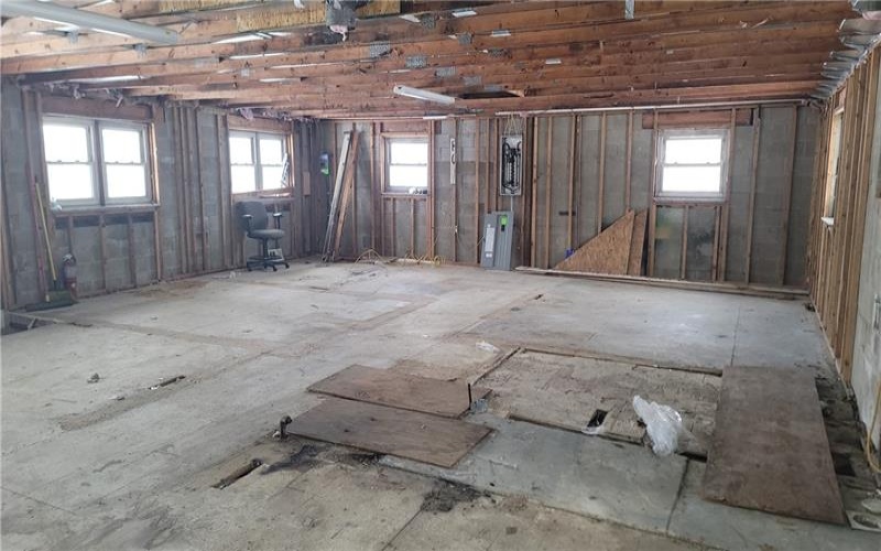 100 Manor Harrison City Road, Manor, 15665, ,Commercial-industrial-business,For Sale,Manor Harrison City Road,1684563