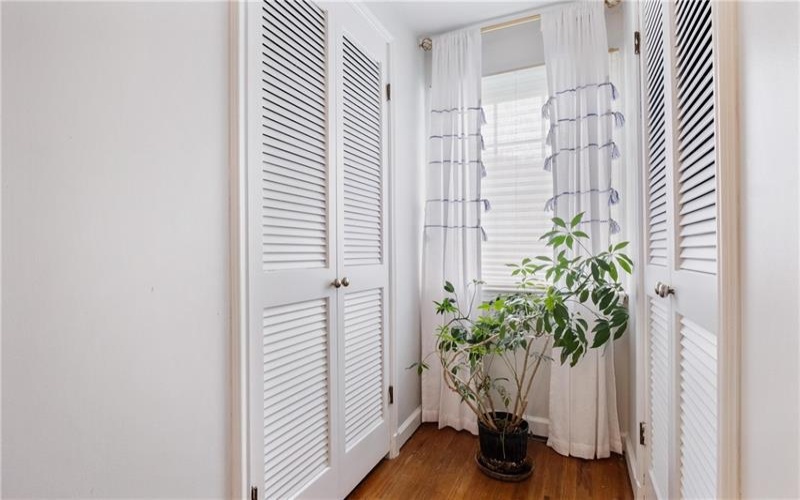 1301 Center Ave, New Kensington, 15068, 3 Bedrooms Bedrooms, 10 Rooms Rooms,3 BathroomsBathrooms,Residential,For Sale,Center Ave,1685221