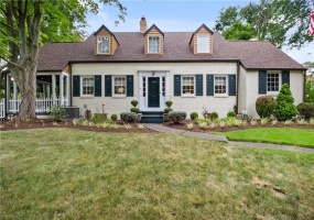 1301 Center Ave, New Kensington, 15068, 3 Bedrooms Bedrooms, 10 Rooms Rooms,3 BathroomsBathrooms,Residential,For Sale,Center Ave,1685221