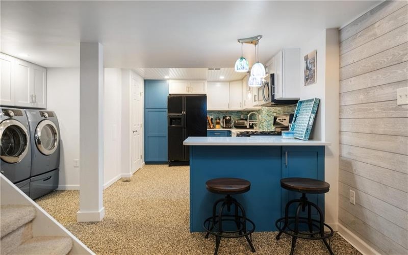 1301 Center Ave, New Kensington, 15068, 3 Bedrooms Bedrooms, 10 Rooms Rooms,3 BathroomsBathrooms,Residential,For Sale,Center Ave,1685221