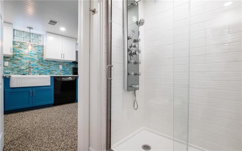 1301 Center Ave, New Kensington, 15068, 3 Bedrooms Bedrooms, 10 Rooms Rooms,3 BathroomsBathrooms,Residential,For Sale,Center Ave,1685221
