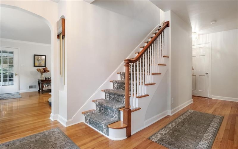 1301 Center Ave, New Kensington, 15068, 3 Bedrooms Bedrooms, 10 Rooms Rooms,3 BathroomsBathrooms,Residential,For Sale,Center Ave,1685221