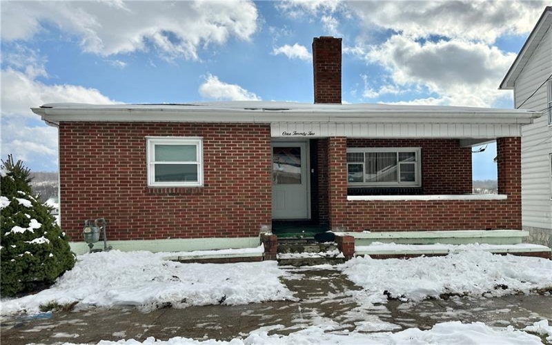 122 Harvey Street, Masontown, 15461, 3 Bedrooms Bedrooms, ,2 BathroomsBathrooms,Residential,For Sale,Harvey Street,1685373