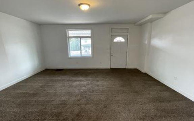 1218 Woodmont Ave, New Kensington, 15068, 4 Bedrooms Bedrooms, ,1 BathroomBathrooms,Residential,For Sale,Woodmont Ave,1685450