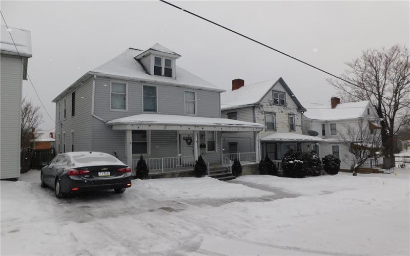 75 Nutt Avenue, Uniontown, 15401, 3 Bedrooms Bedrooms, ,1 BathroomBathrooms,Residential,For Sale,Nutt Avenue,1685364