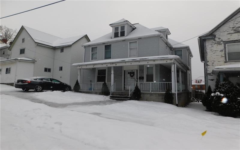 75 Nutt Avenue, Uniontown, 15401, 3 Bedrooms Bedrooms, ,1 BathroomBathrooms,Residential,For Sale,Nutt Avenue,1685364