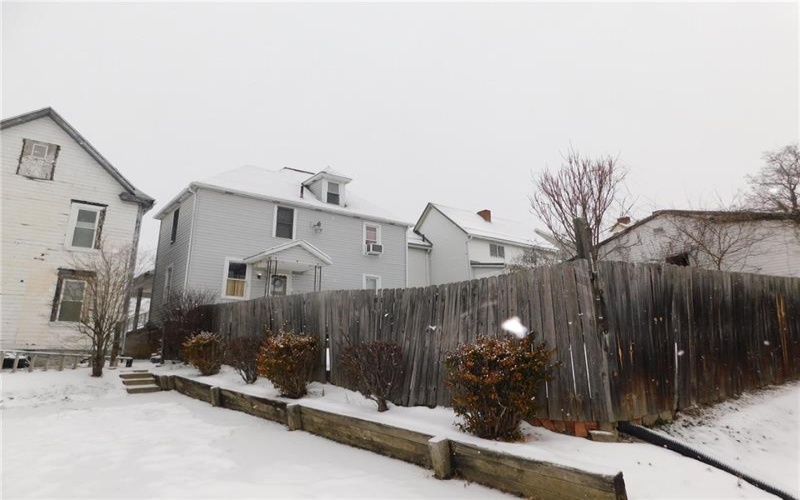 75 Nutt Avenue, Uniontown, 15401, 3 Bedrooms Bedrooms, ,1 BathroomBathrooms,Residential,For Sale,Nutt Avenue,1685364