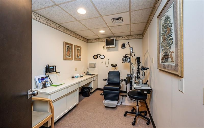 600 LIGONIER ST, LATROBE, 15650, ,Commercial-industrial-business,For Sale,LIGONIER ST,1684379