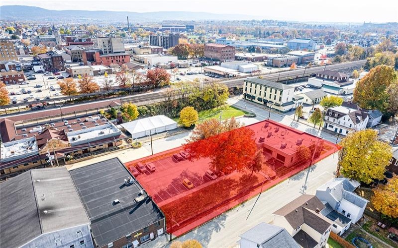 600 LIGONIER ST, LATROBE, 15650, ,Commercial-industrial-business,For Sale,LIGONIER ST,1684379