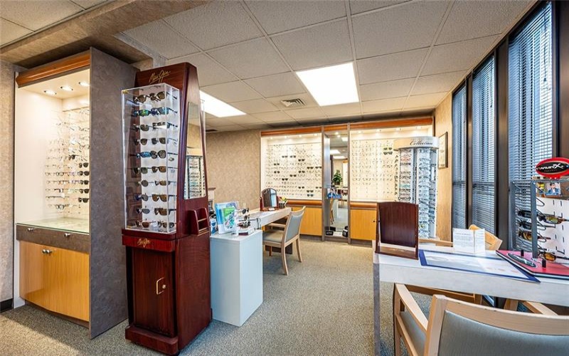600 LIGONIER ST, LATROBE, 15650, ,Commercial-industrial-business,For Sale,LIGONIER ST,1684379
