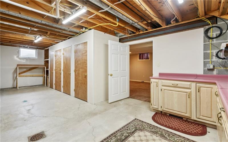291 Annuity Dr, Washington, 15301, 4 Bedrooms Bedrooms, 11 Rooms Rooms,2.1 BathroomsBathrooms,Residential,For Sale,Annuity Dr,1685752