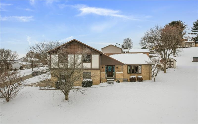 291 Annuity Dr, Washington, 15301, 4 Bedrooms Bedrooms, 11 Rooms Rooms,2.1 BathroomsBathrooms,Residential,For Sale,Annuity Dr,1685752