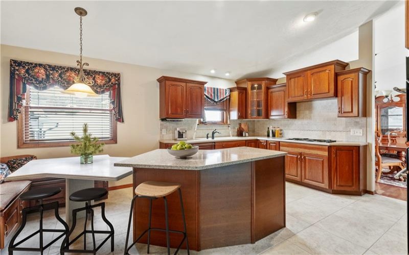 291 Annuity Dr, Washington, 15301, 4 Bedrooms Bedrooms, 11 Rooms Rooms,2.1 BathroomsBathrooms,Residential,For Sale,Annuity Dr,1685752