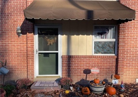 211 Oakview Dr, Ligonier, 15658, ,Multi-unit,For Sale,Oakview Dr,1685770
