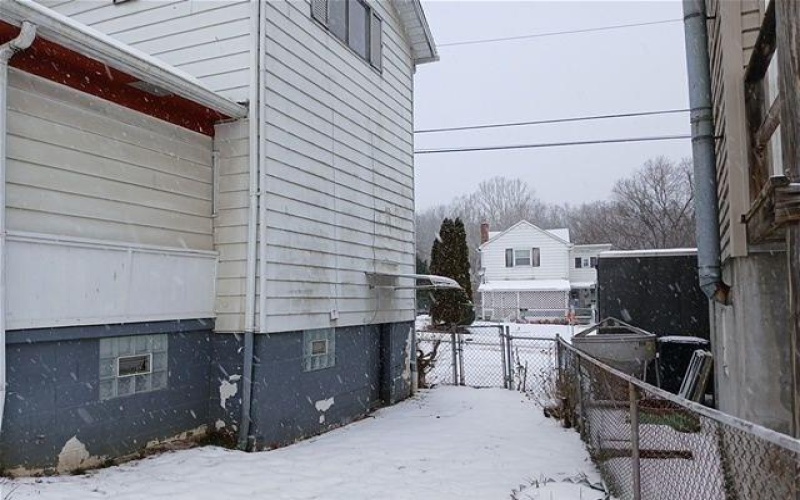 511 4th Ave, New Eagle, 15067, 3 Bedrooms Bedrooms, 6 Rooms Rooms,2 BathroomsBathrooms,Residential,For Sale,4th Ave,1685896