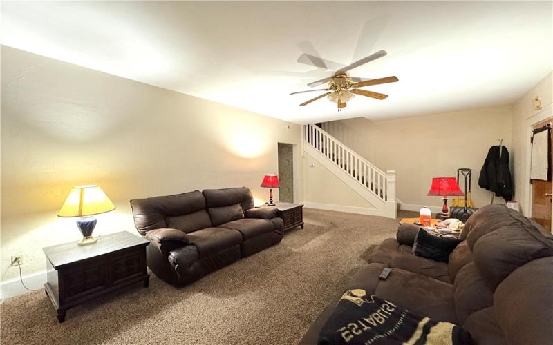 348 Frothingham Ave, Jeannette, 15644, 3 Bedrooms Bedrooms, 8 Rooms Rooms,1 BathroomBathrooms,Residential,For Sale,Frothingham Ave,1685759