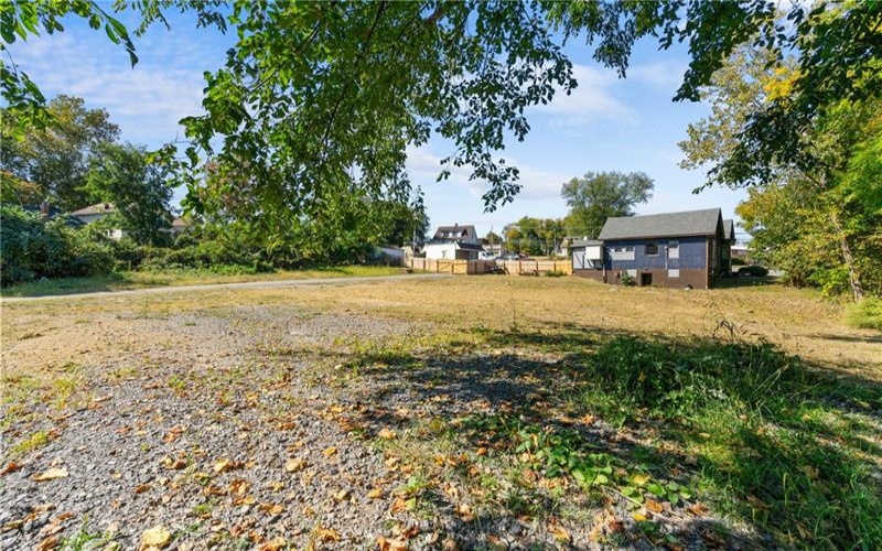 2222 Freeport Rd, New Kensington, 15068, ,Commercial-industrial-business,For Sale,Freeport Rd,1686112