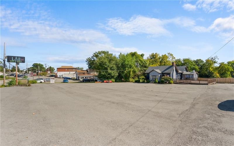 2222 Freeport Rd, New Kensington, 15068, ,Commercial-industrial-business,For Sale,Freeport Rd,1686112