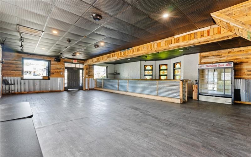 2222 Freeport Rd, New Kensington, 15068, ,Commercial-industrial-business,For Sale,Freeport Rd,1686112