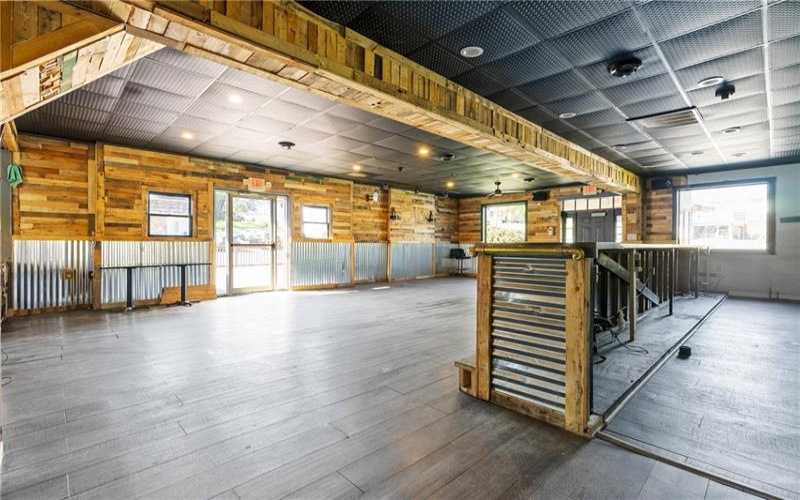 2222 Freeport Rd, New Kensington, 15068, ,Commercial-industrial-business,For Sale,Freeport Rd,1686112
