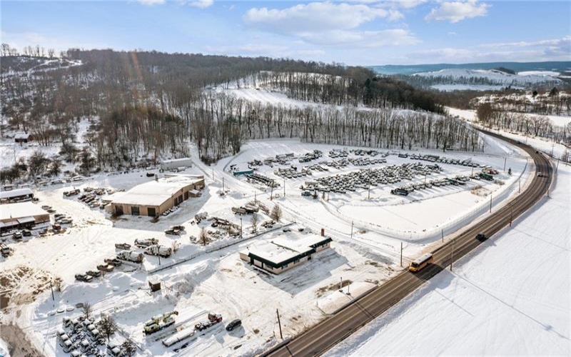 8557 Mason Dixon Highway, Meyersdale, 15552, ,Commercial-industrial-business,For Sale,Mason Dixon Highway,1686008