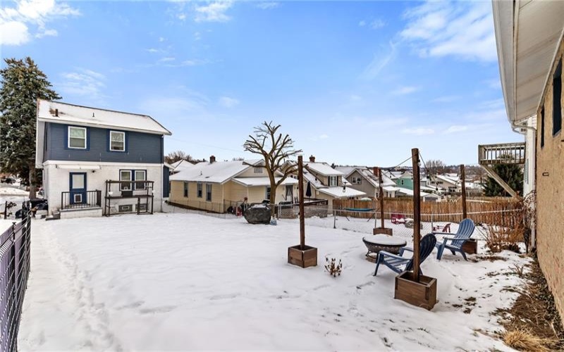 62 Laurel Ave, Washington, 15301, 3 Bedrooms Bedrooms, 8 Rooms Rooms,1 BathroomBathrooms,Residential,For Sale,Laurel Ave,1686272