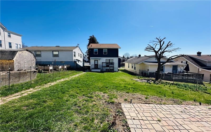 62 Laurel Ave, Washington, 15301, 3 Bedrooms Bedrooms, 8 Rooms Rooms,1 BathroomBathrooms,Residential,For Sale,Laurel Ave,1686272
