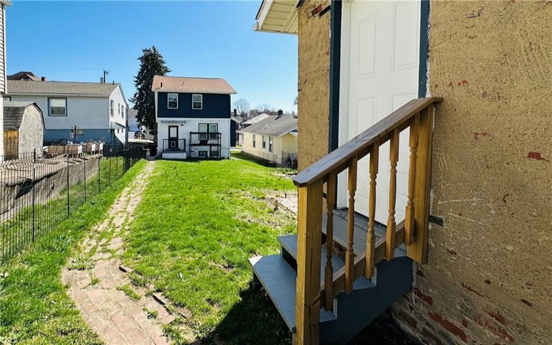 62 Laurel Ave, Washington, 15301, 3 Bedrooms Bedrooms, 8 Rooms Rooms,1 BathroomBathrooms,Residential,For Sale,Laurel Ave,1686272