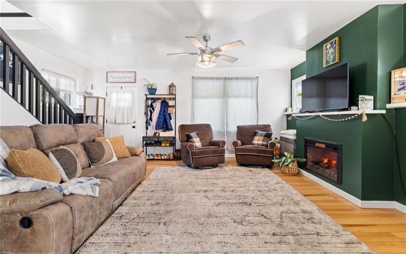 62 Laurel Ave, Washington, 15301, 3 Bedrooms Bedrooms, 8 Rooms Rooms,1 BathroomBathrooms,Residential,For Sale,Laurel Ave,1686272