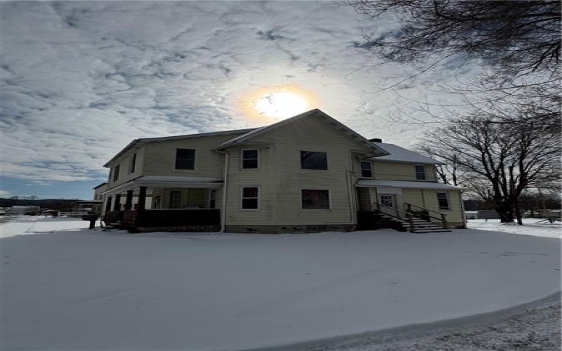 224 Vine St, Connellsville, 15425, 5 Bedrooms Bedrooms, ,2 BathroomsBathrooms,Residential,For Sale,Vine St,1686453