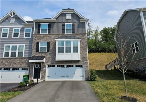 412 Greenwood Drive, Canonsburg, 15317, 3 Bedrooms Bedrooms, 8 Rooms Rooms,2.1 BathroomsBathrooms,Residential,For Sale,Greenwood Drive,1686460