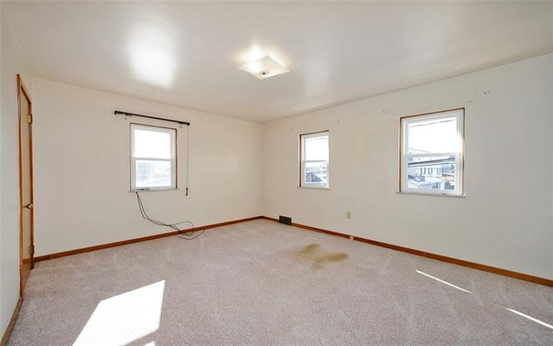 204 Liberty Street, Perryopolis, 15473, 3 Bedrooms Bedrooms, 10 Rooms Rooms,1.2 BathroomsBathrooms,Residential,For Sale,Liberty Street,1686473