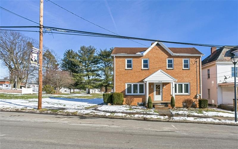 204 Liberty Street, Perryopolis, 15473, 3 Bedrooms Bedrooms, 10 Rooms Rooms,1.2 BathroomsBathrooms,Residential,For Sale,Liberty Street,1686473