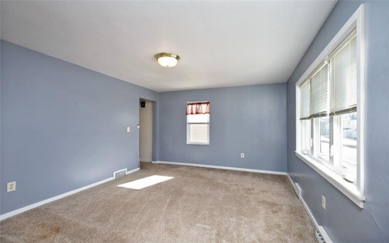 204 Liberty Street, Perryopolis, 15473, 3 Bedrooms Bedrooms, 10 Rooms Rooms,1.2 BathroomsBathrooms,Residential,For Sale,Liberty Street,1686473