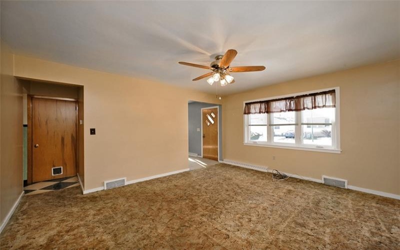 204 Liberty Street, Perryopolis, 15473, 3 Bedrooms Bedrooms, 10 Rooms Rooms,1.2 BathroomsBathrooms,Residential,For Sale,Liberty Street,1686473