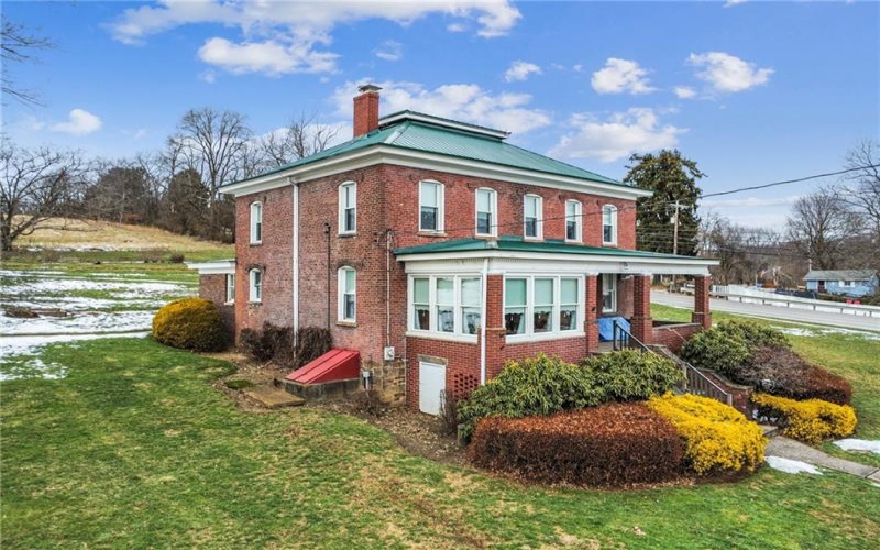 737 Buttermore Road, Ruffs Dale, 15679, 4 Bedrooms Bedrooms, 11 Rooms Rooms,2 BathroomsBathrooms,Residential,For Sale,Buttermore Road,1686556