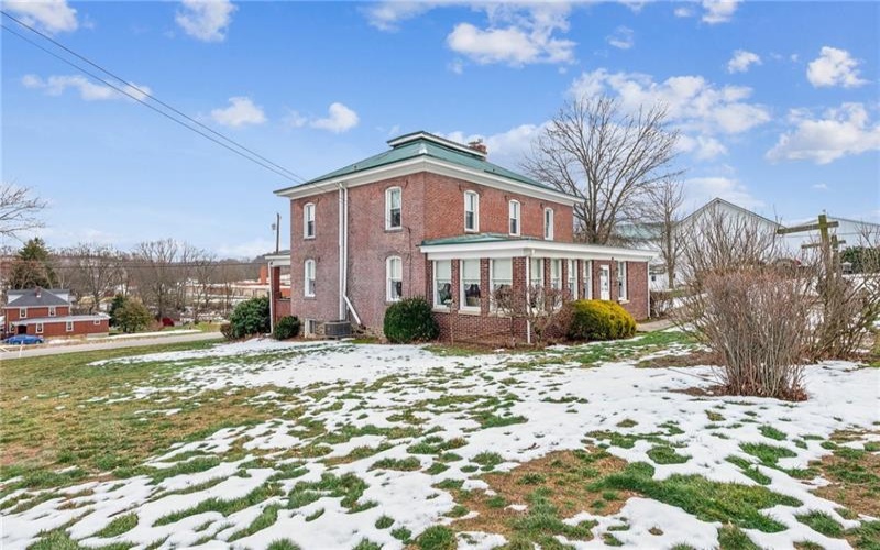 737 Buttermore Road, Ruffs Dale, 15679, 4 Bedrooms Bedrooms, 11 Rooms Rooms,2 BathroomsBathrooms,Residential,For Sale,Buttermore Road,1686556