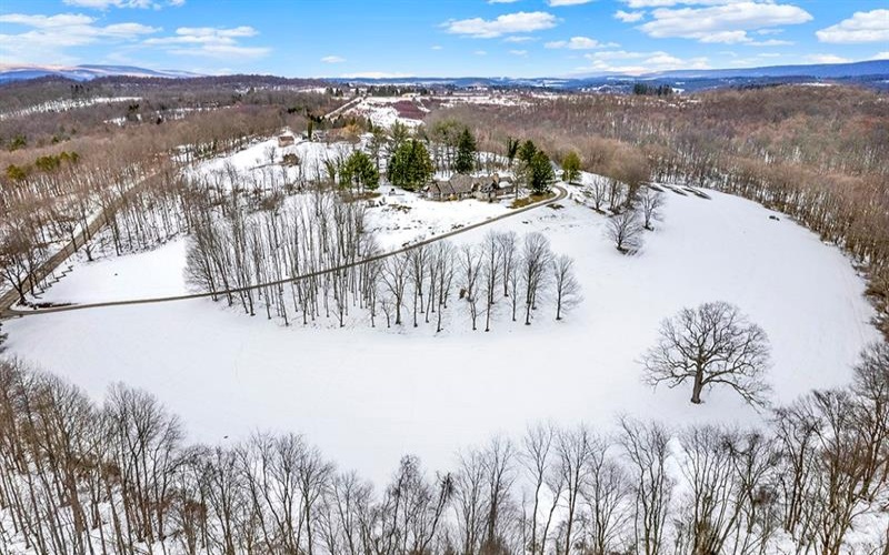 123 Pilgrim Ln, Ligonier, 15658, 7 Bedrooms Bedrooms, 9 Rooms Rooms,7.1 BathroomsBathrooms,Residential,For Sale,Pilgrim Ln,1686741