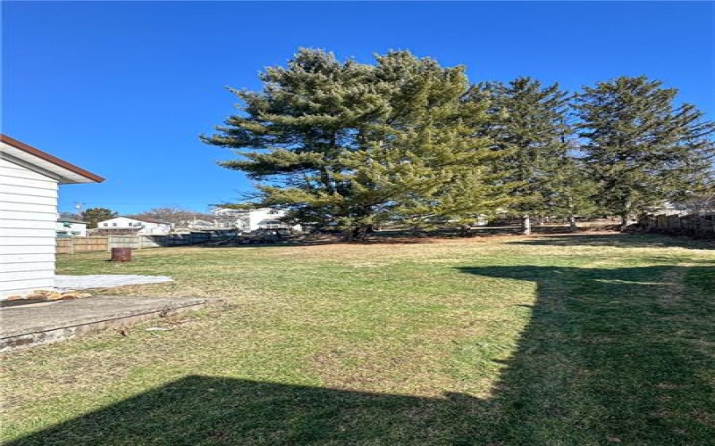13 Legion St, Republic, 15475, ,Multi-unit,For Sale,Legion St,1686989