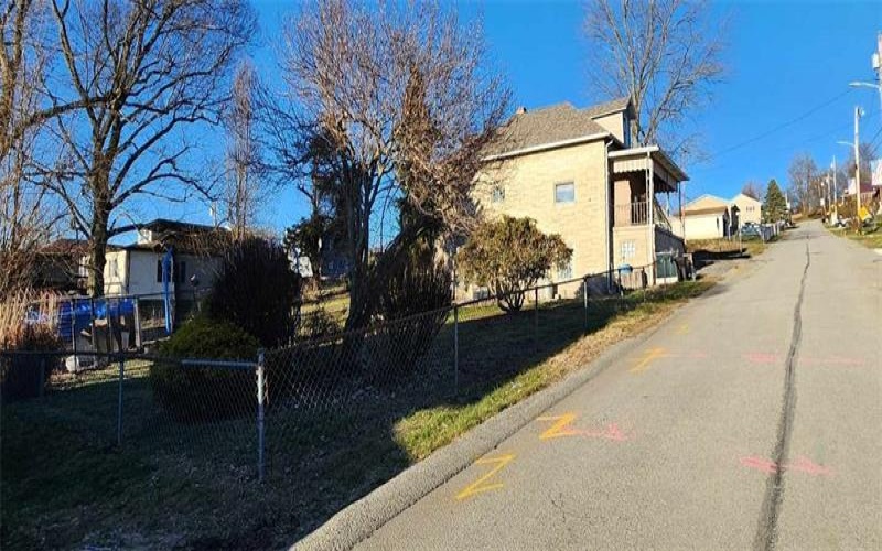 2013 East St, Cardale, 15420, 3 Bedrooms Bedrooms, ,1 BathroomBathrooms,Residential,For Sale,East St,1686956
