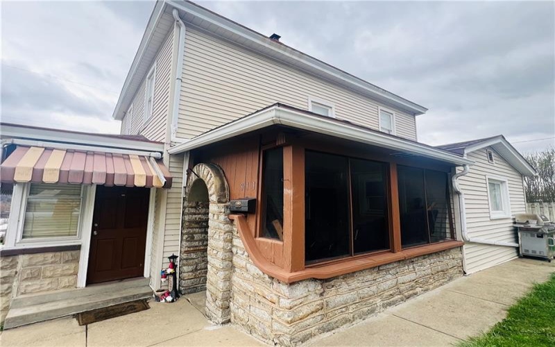 311 Jamison Ave, Greensburg, 15601, 4 Bedrooms Bedrooms, 10 Rooms Rooms,2.1 BathroomsBathrooms,Residential,For Sale,Jamison Ave,1687009