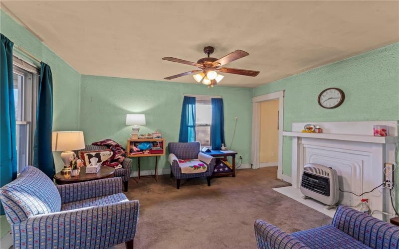 412 Majorsville Road, West Finley, 15377, 2 Bedrooms Bedrooms, 5 Rooms Rooms,1 BathroomBathrooms,Residential,For Sale,Majorsville Road,1687045