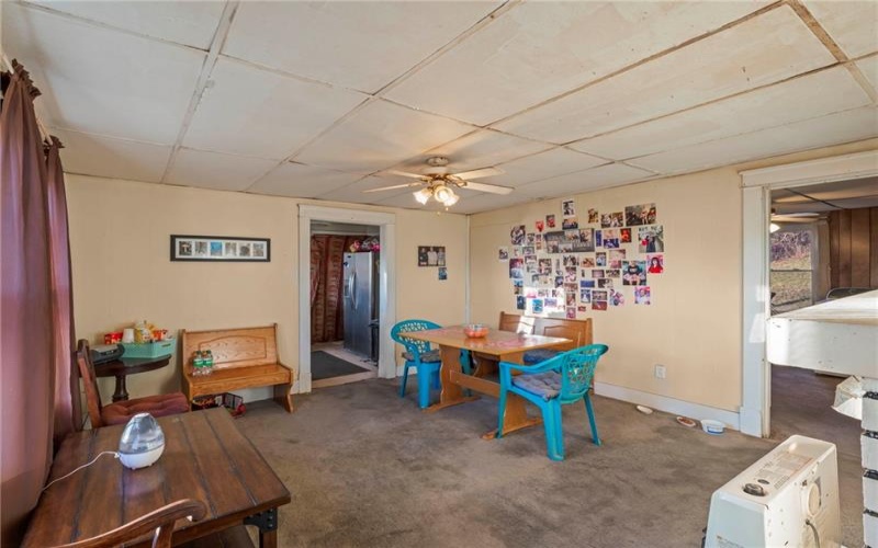 412 Majorsville Road, West Finley, 15377, 2 Bedrooms Bedrooms, 5 Rooms Rooms,1 BathroomBathrooms,Residential,For Sale,Majorsville Road,1687045
