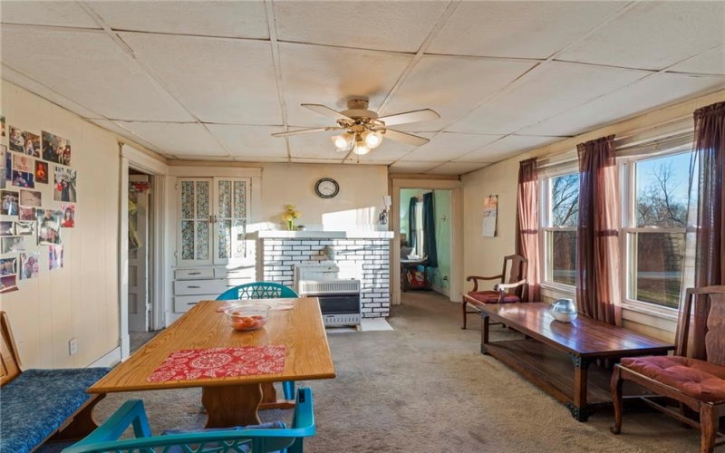 412 Majorsville Road, West Finley, 15377, 2 Bedrooms Bedrooms, 5 Rooms Rooms,1 BathroomBathrooms,Residential,For Sale,Majorsville Road,1687045