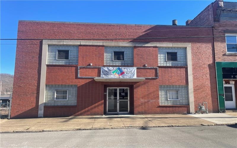 410 McKean, Donora, 15033, 6 Bedrooms Bedrooms, 12 Rooms Rooms,0.3 BathroomBathrooms,Residential,For Sale,McKean,1687048
