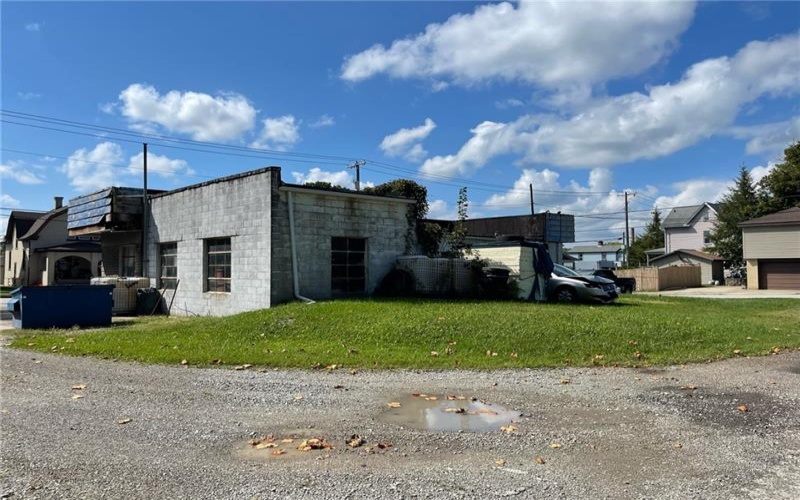 2400 Ligonier St, Latrobe, 15650, ,Commercial-industrial-business,For Sale,Ligonier St,1650562