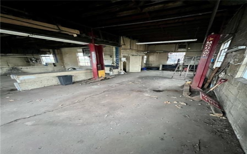 2400 Ligonier St, Latrobe, 15650, ,Commercial-industrial-business,For Sale,Ligonier St,1650562